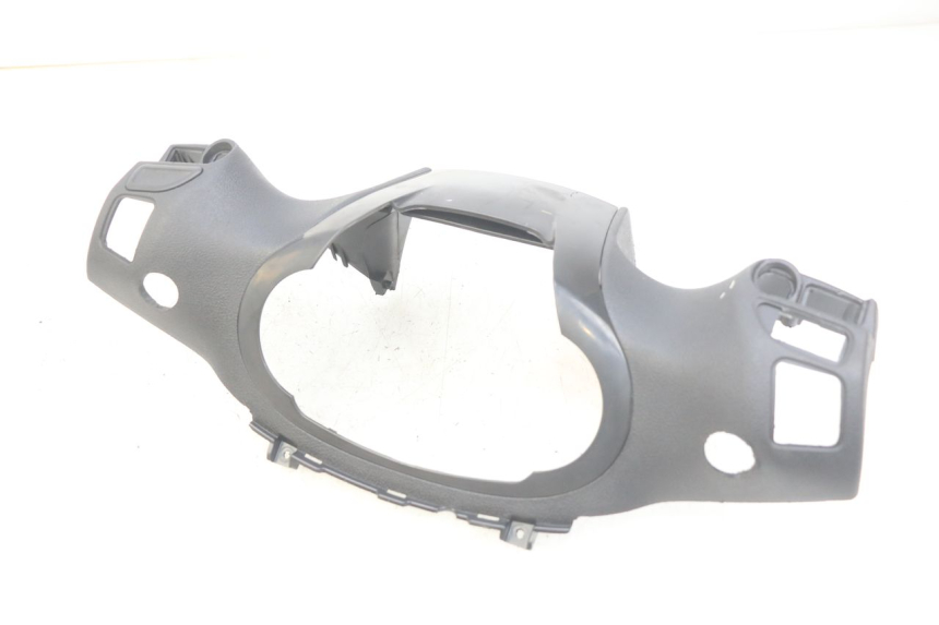 photo de COUVRE GUIDON ARRIERE PIAGGIO BEVERLY 125 (2010 - 2015)