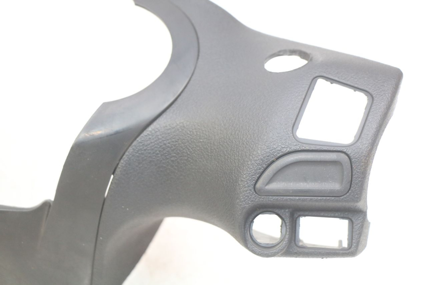 photo de COUVRE GUIDON ARRIERE PIAGGIO BEVERLY 125 (2010 - 2015)