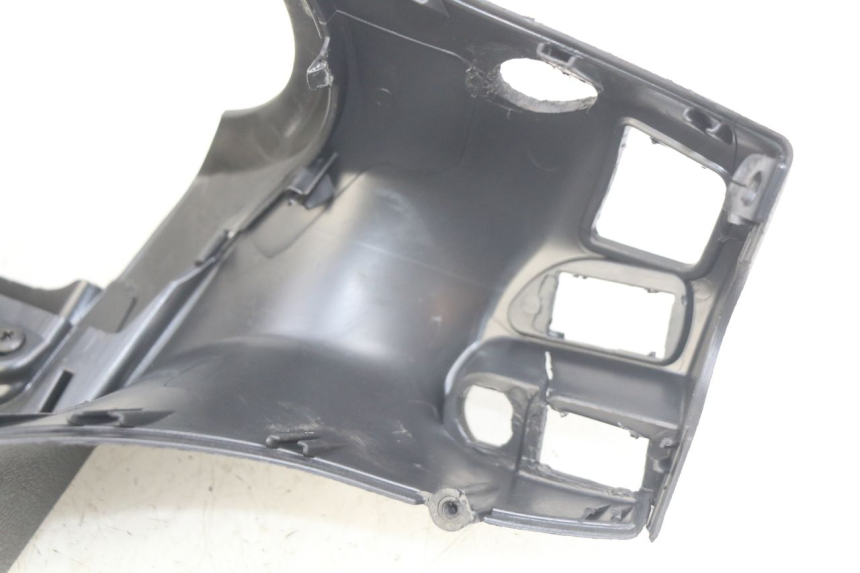 photo de COUVRE GUIDON ARRIERE PIAGGIO BEVERLY 125 (2010 - 2015)