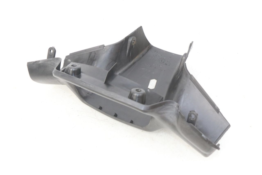 photo de COUVRE GUIDON ARRIERE MBK BOOSTER NEXT GENERATION 50 (2004 - 2007)