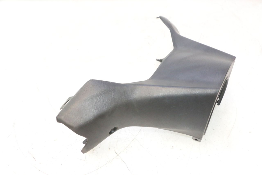 photo de COUVRE GUIDON ARRIERE SUZUKI BURGMAN 125 (2007 - 2014) - Vue d’ensemble