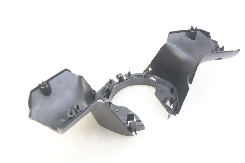 photo de COUVRE GUIDON ARRIERE PEUGEOT CITYSTAR 2T 50 (2018 - 2021)