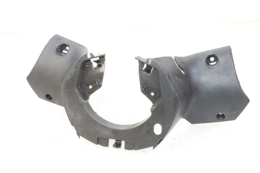 photo de COUVRE GUIDON ARRIERE PEUGEOT CITYSTAR 50 (2013 - 2017)