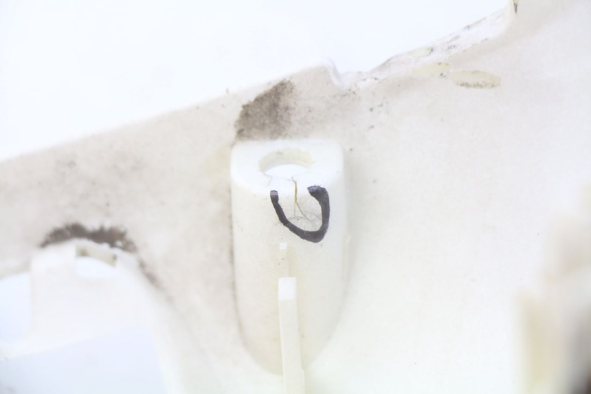 photo de COUVRE GUIDON ARRIERE PEUGEOT DJANGO 2T 50 (2014 - 2019)