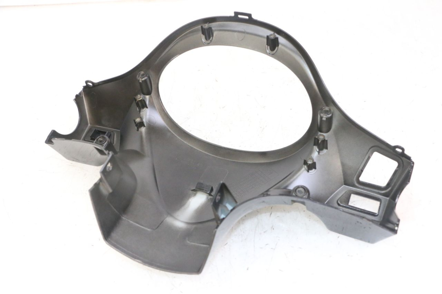 photo de COUVRE GUIDON ARRIERE SYM FIDDLE 3 III 50 (2014 - 2020)