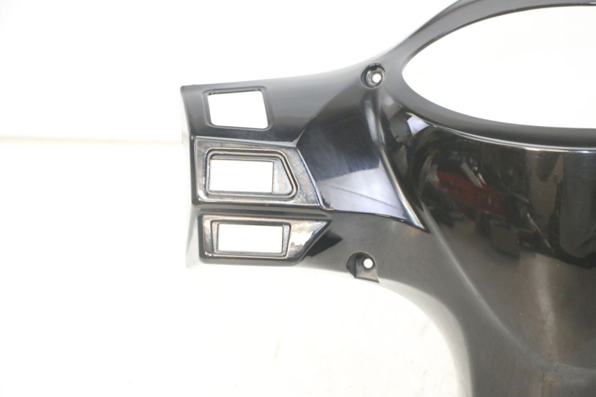 photo de COUVRE GUIDON ARRIERE SYM FIDDLE 3 III 50 (2014 - 2020)