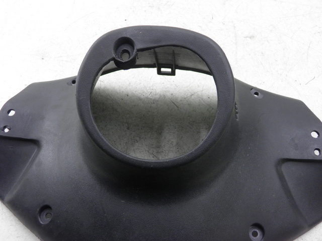 photo de COUVRE GUIDON ARRIERE FSM 15D 4T 50 (2012 - 2016)