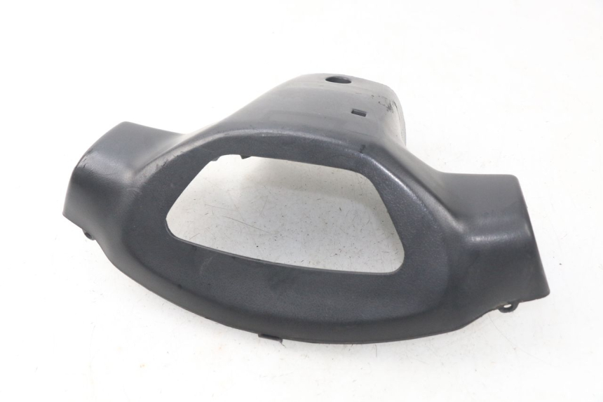 photo de COUVRE GUIDON ARRIERE FYM STRADA 50 (2007 - 2014)