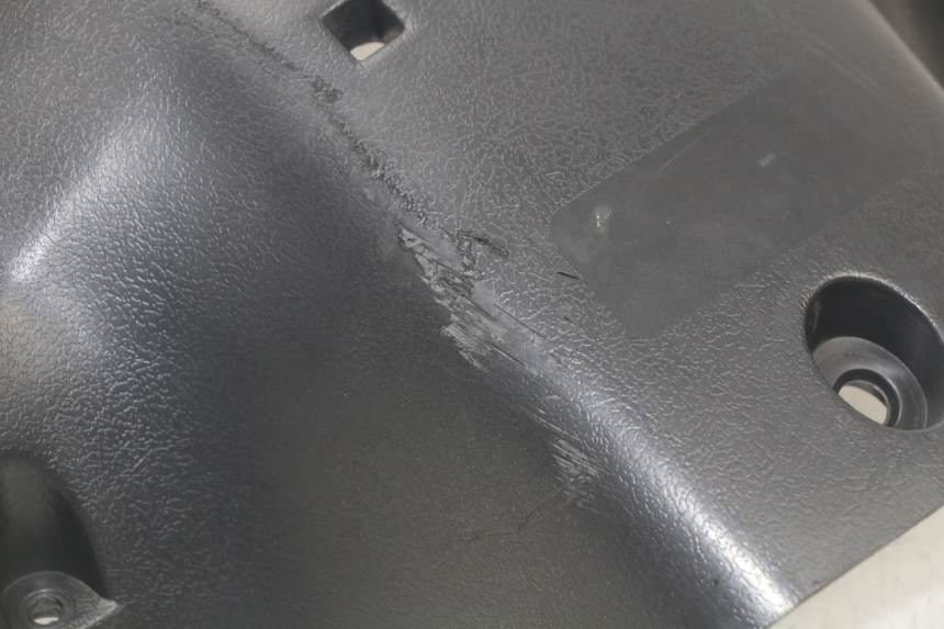 photo de COUVRE GUIDON ARRIERE FYM STRADA 50 (2007 - 2014)