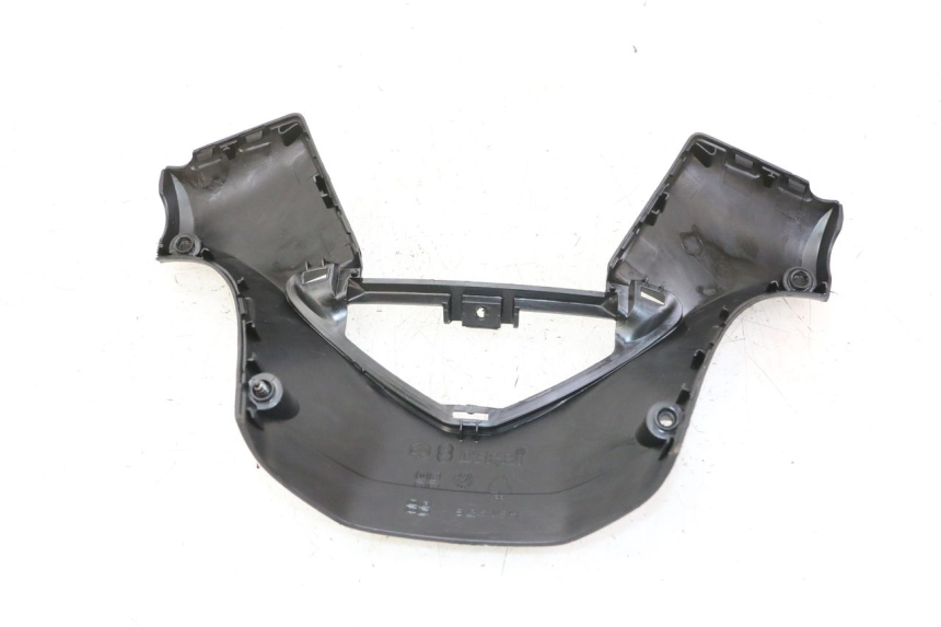photo de COUVRE GUIDON ARRIERE GILERA NEXUS 300 (2008 - 2013)