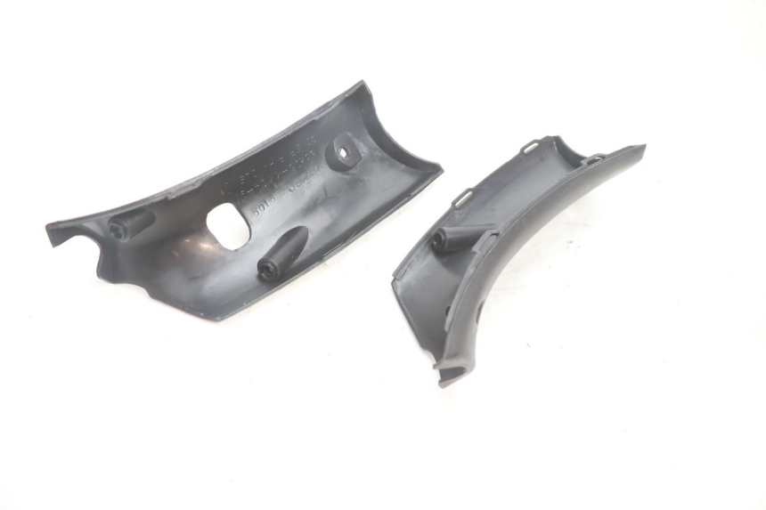 photo de COUVRE GUIDON ARRIERE KYMCO GRAND DINK 125 (2008 - 2014) - Vue d’ensemble