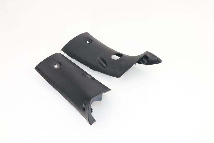 photo de COUVRE GUIDON ARRIERE KYMCO GRAND DINK 125 (2002 - 2007)