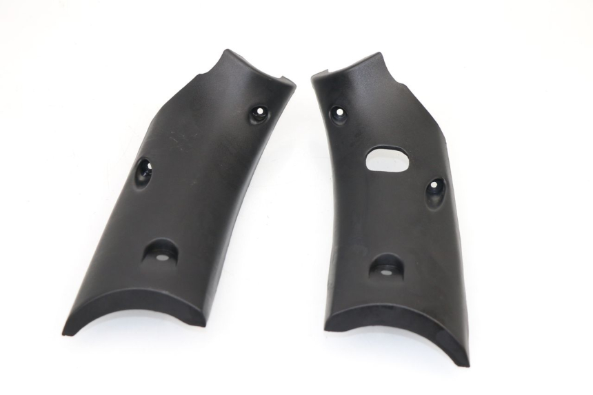 photo de COUVRE GUIDON ARRIERE KYMCO GRAND DINK 125 (2008 - 2014)