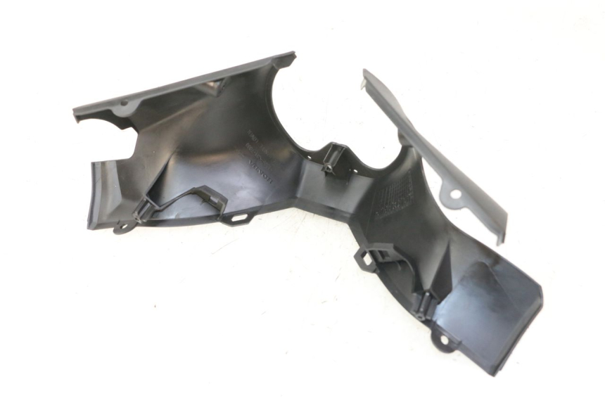 photo de COUVRE GUIDON ARRIERE HONDA FORZA 125 (2021 - 2025)