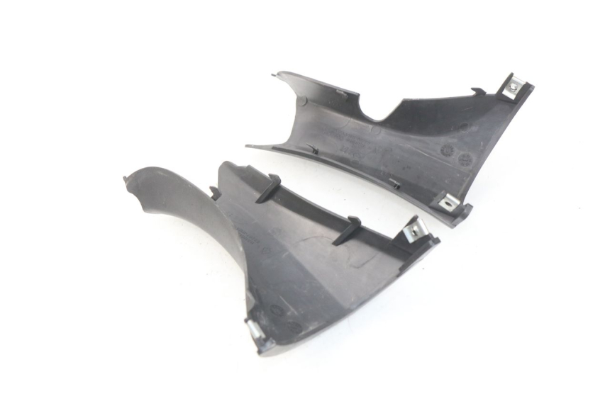 photo de COUVRE GUIDON ARRIERE SYM JOYMAX 250 (2013 - 2017)