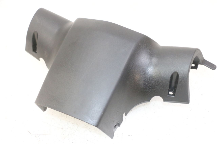 photo de COUVRE GUIDON ARRIERE PEUGEOT KISBEE 2T 50 (2018 - 2022)