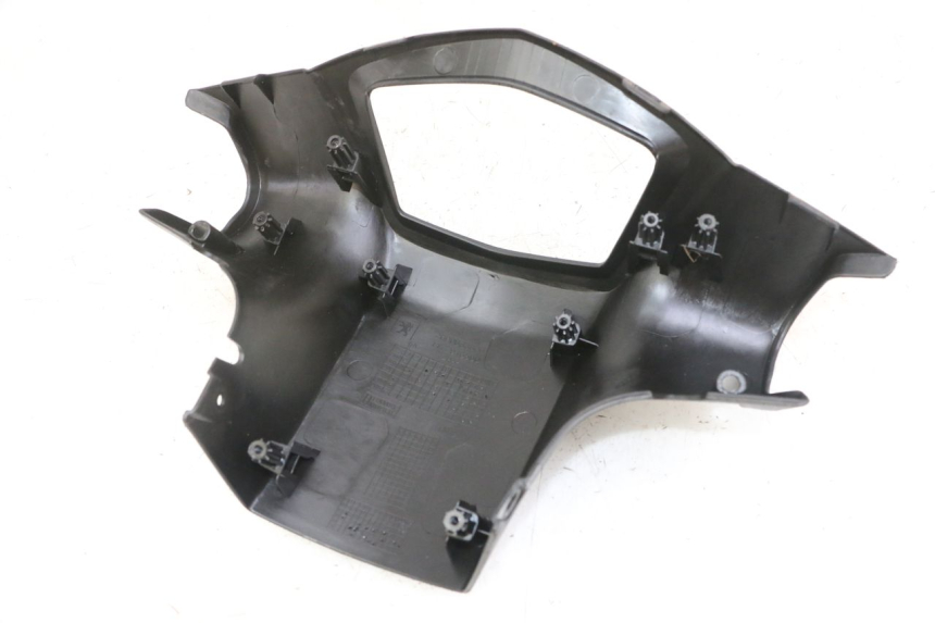 photo de COUVRE GUIDON ARRIERE PEUGEOT KISBEE 2T 50 (2018 - 2022)