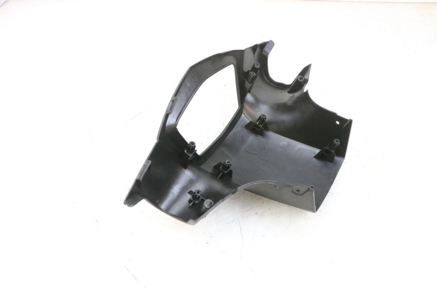 photo de COUVRE GUIDON ARRIERE PEUGEOT KISBEE 4T 50 (2010 - 2017) - Autre angle de vue