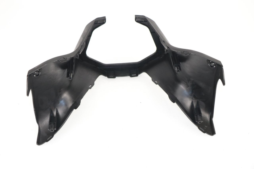 photo de COUVRE GUIDON ARRIERE KYMCO DINK STREET ABS 125 (2011 - 2018)