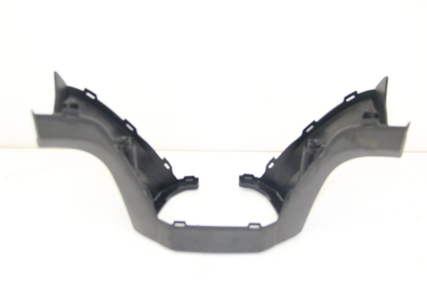 photo de COUVRE GUIDON ARRIERE KYMCO DOWNTOWN ABS 125 (2015 - 2017)
