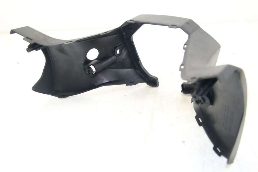 photo de COUVRE GUIDON ARRIERE KYMCO DOWNTOWN ABS 125 (2015 - 2017)