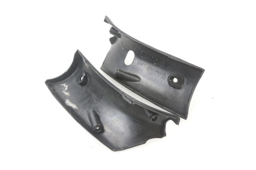photo de COUVRE GUIDON ARRIERE KYMCO GRAND DINK 250 (2002 - 2007)