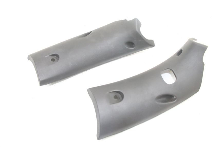 photo de COUVRE GUIDON ARRIERE KYMCO GRAND DINK 125 (2008 - 2014)