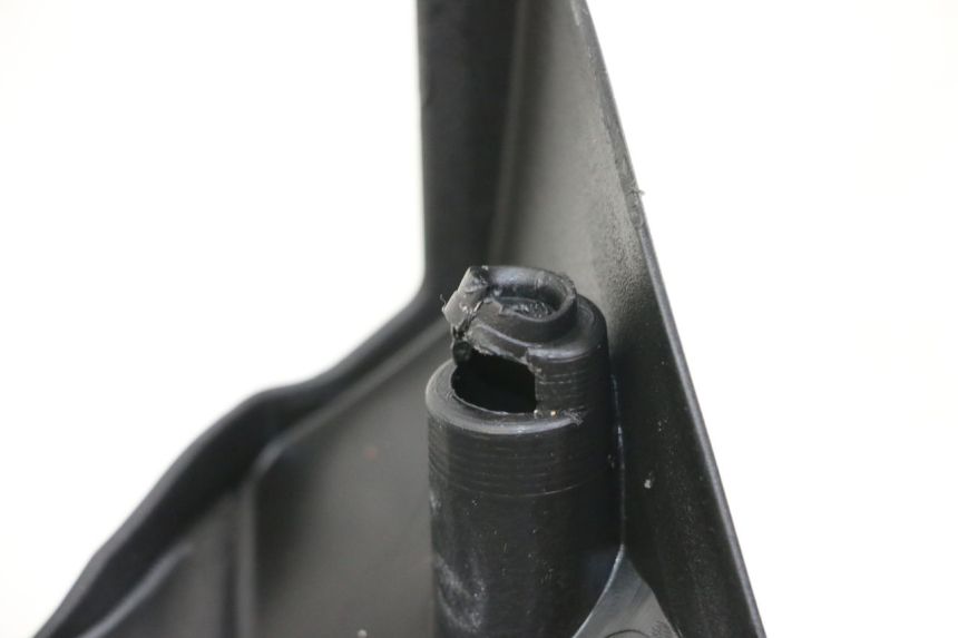 photo de COUVRE GUIDON ARRIERE KYMCO XCITING 500 (2007 - 2010)
