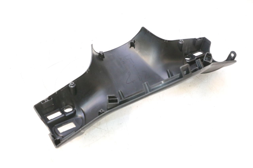 photo de COUVRE GUIDON ARRIERE PIAGGIO LIBERTY IGET 4T 50 (2021 - 2025) - État de surface