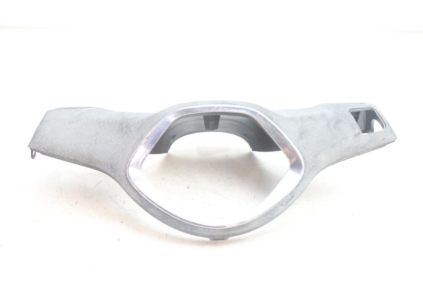 photo de COUVRE GUIDON ARRIERE PIAGGIO LIBERTY 125 (1998 - 2008) - Gros plan technique
