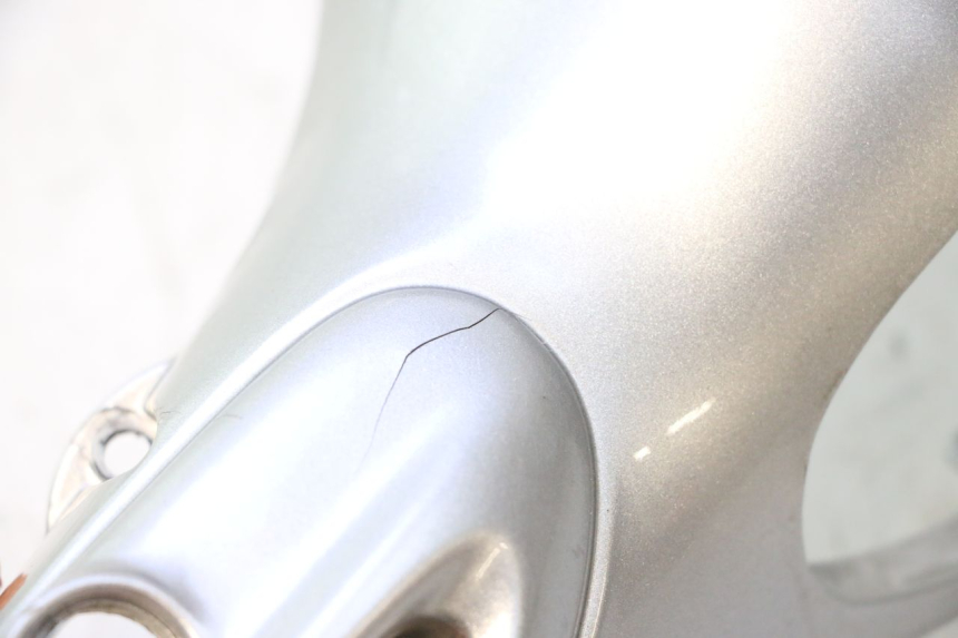 photo de COUVRE GUIDON ARRIERE PIAGGIO LIBERTY 50 (1998 - 2003) - Détail de la pièce