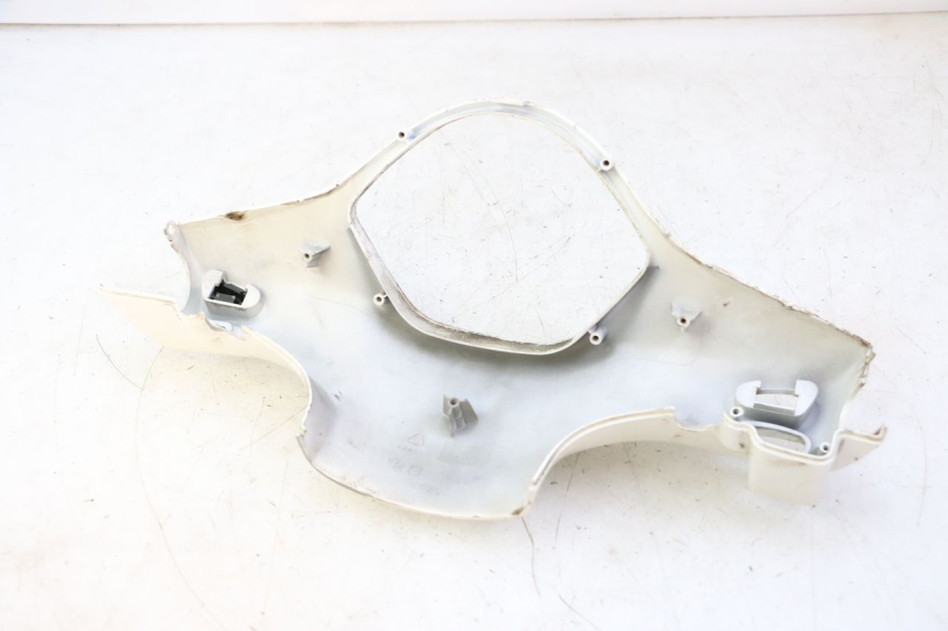 photo de COUVRE GUIDON ARRIERE PIAGGIO LXV 4T 50 (2009 - 2013)