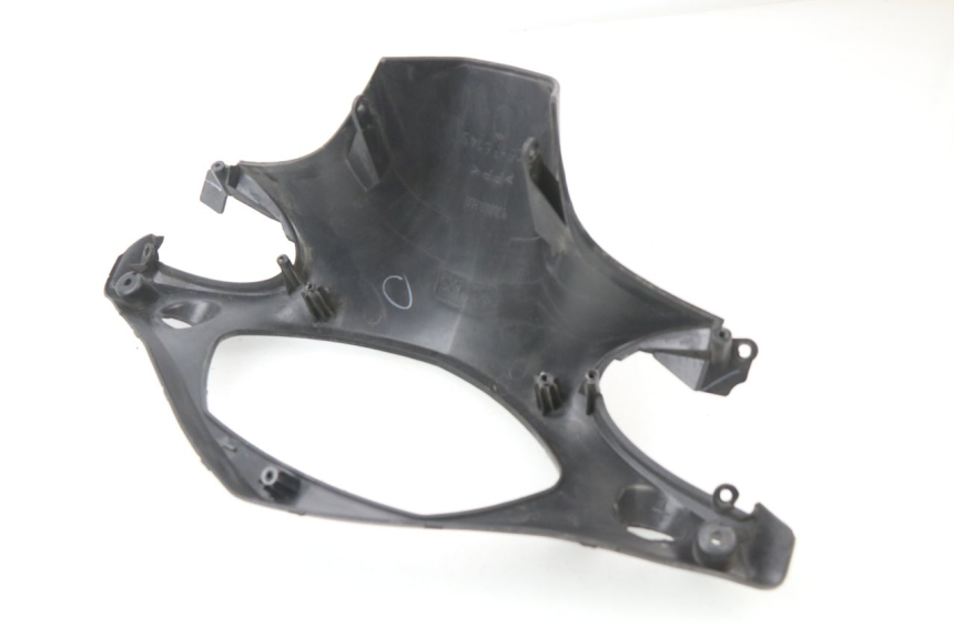 photo de COUVRE GUIDON ARRIERE MBK FLAME X 125 (2004 - 2007)