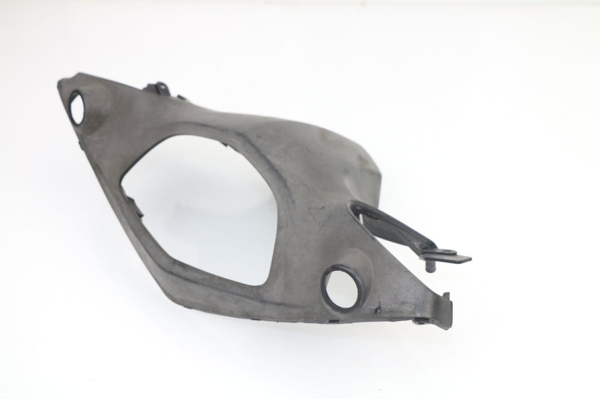 photo de COUVRE GUIDON ARRIERE MBK FLAME X 125 (2004 - 2007)