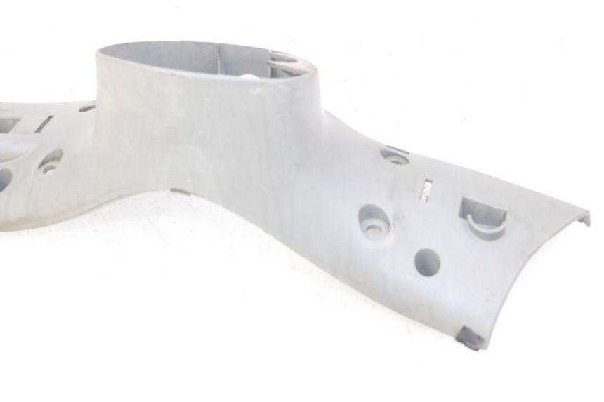 photo de COUVRE GUIDON ARRIERE MBK FLIPPER 50 (2004 - 2012)