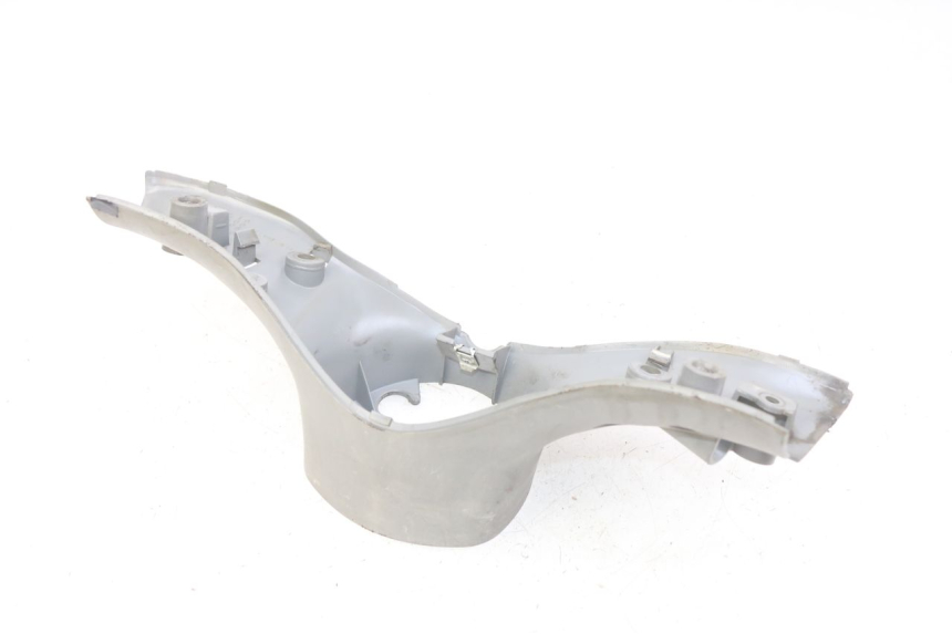 photo de COUVRE GUIDON ARRIERE MBK FLIPPER 50 (2004 - 2012)