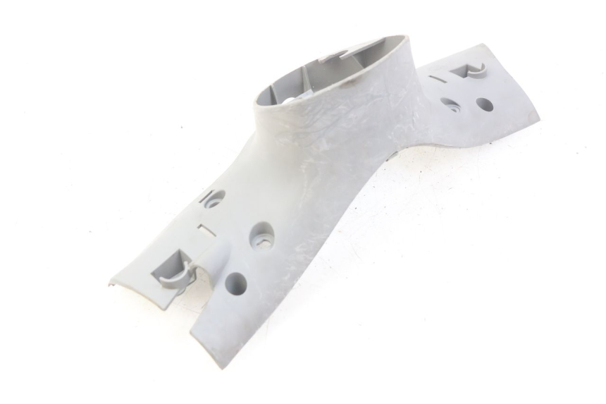 photo de COUVRE GUIDON ARRIERE MBK FLIPPER 50 (2004 - 2012)