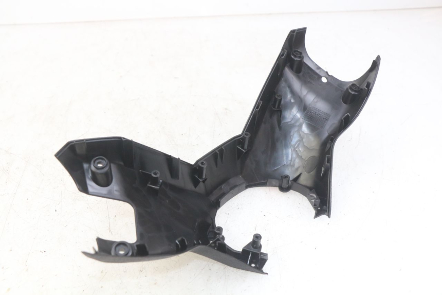 photo de COUVRE GUIDON ARRIERE MBK SKYCRUISER 125 (2010 - 2013)