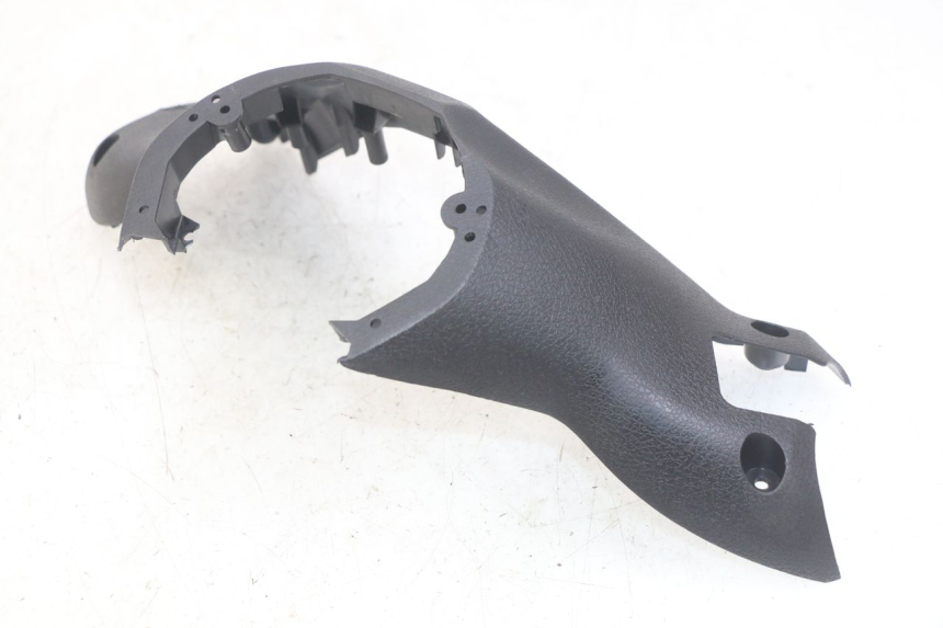 photo de COUVRE GUIDON ARRIERE MBK SKYCRUISER 125 (2010 - 2013)