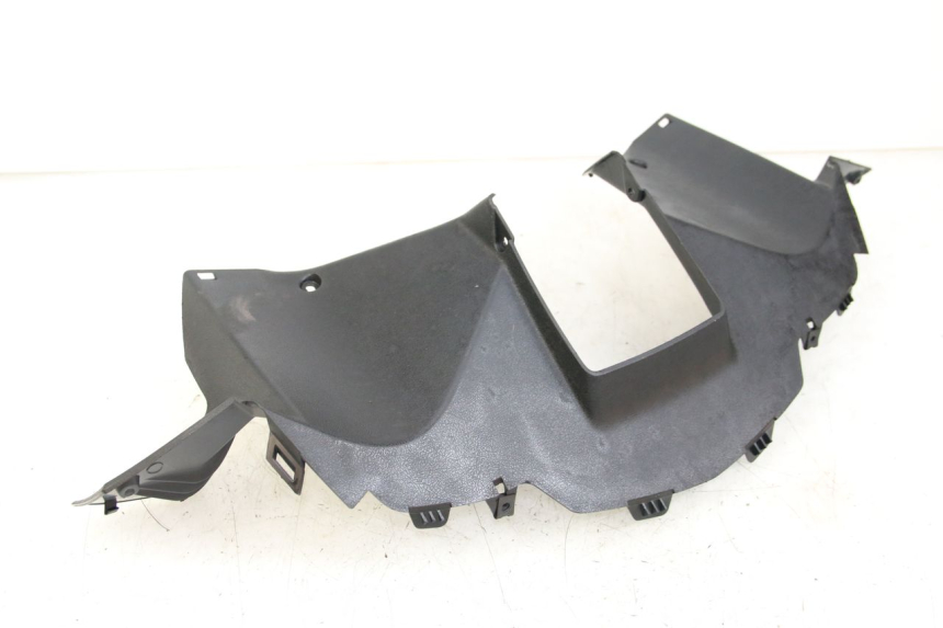 photo de COUVRE GUIDON ARRIERE MBK SKYCRUISER 125 (2006 - 2009)