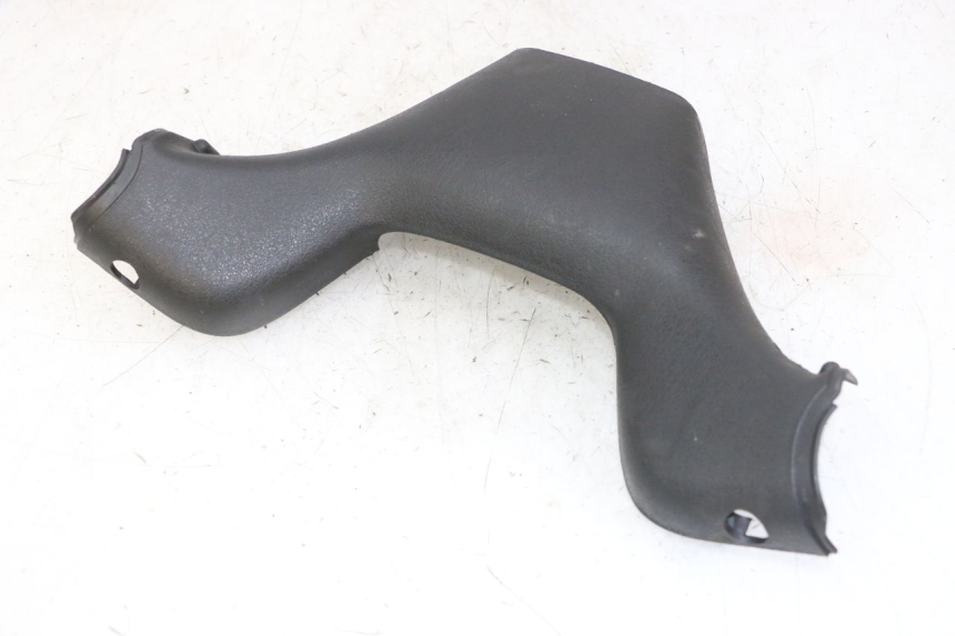photo de COUVRE GUIDON ARRIERE PIAGGIO MP3 LT 300 (2010 - 2016)