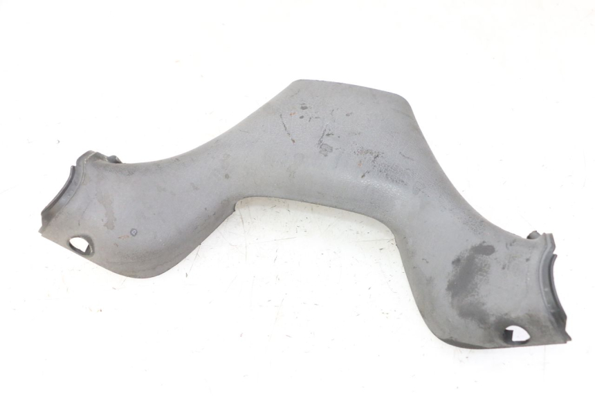 photo de COUVRE GUIDON ARRIERE PIAGGIO MP3 LT 300 (2010 - 2016) - Zoom état d’usage