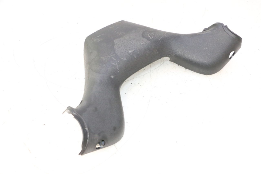 photo de COUVRE GUIDON ARRIERE PIAGGIO MP3 LT 300 (2010 - 2016) - Zoom état d’usage