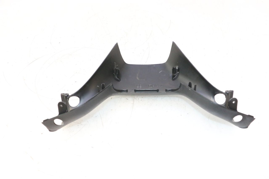 photo de COUVRE GUIDON ARRIERE PIAGGIO MP3 LT 300 (2010 - 2016) - Vue d’ensemble
