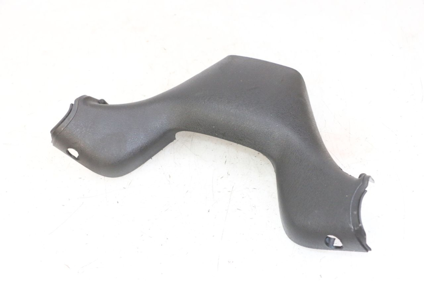 photo de COUVRE GUIDON ARRIERE PIAGGIO MP3 500 (2011 - 2015)