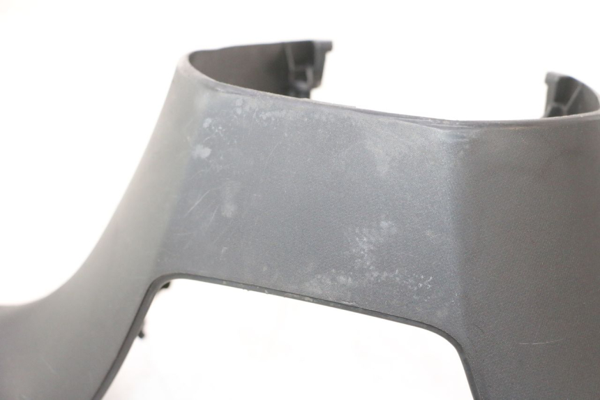 photo de COUVRE GUIDON ARRIERE PIAGGIO MP3 500 (2016 - 2018) - Autre angle de vue