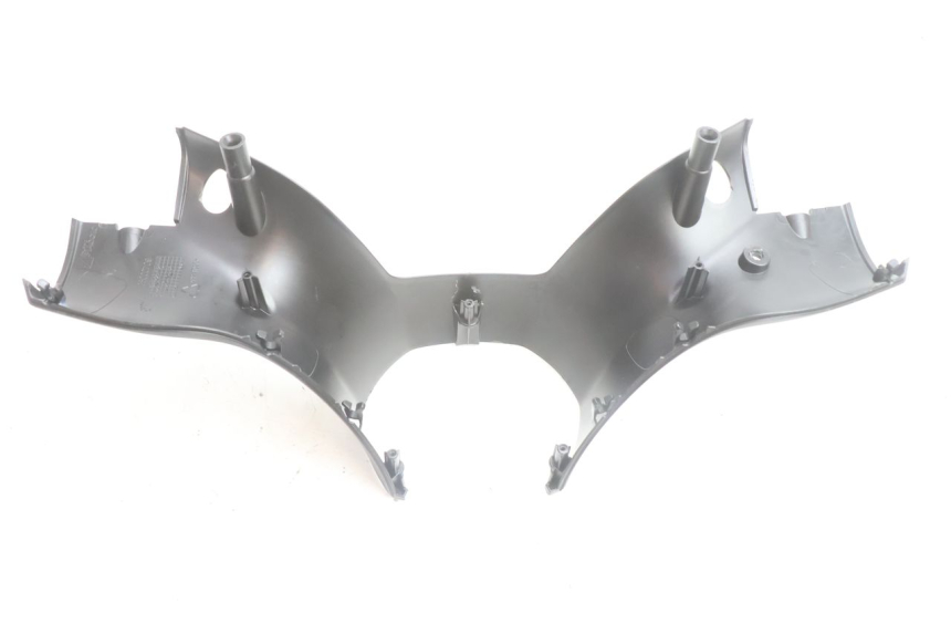 photo de COUVRE GUIDON ARRIERE PIAGGIO MP3 500 (2016 - 2018) - Détail de la pièce