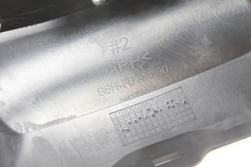 photo de COUVRE GUIDON ARRIERE YAMAHA N-MAX NMAX 125 (2021 - 2024) - Gros plan technique