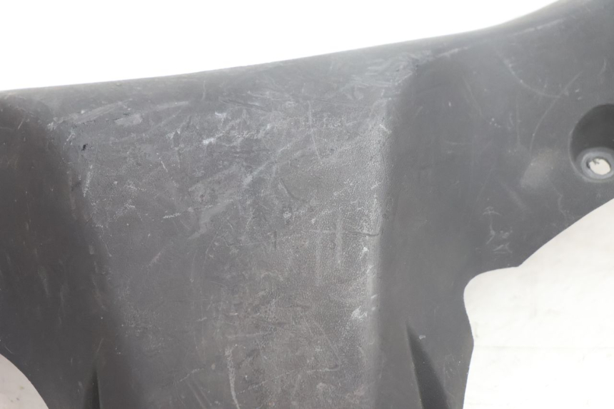 photo de COUVRE GUIDON ARRIERE YAMAHA NEO'S NEOS 2T 50 (1998 - 2007) - Détail de la pièce