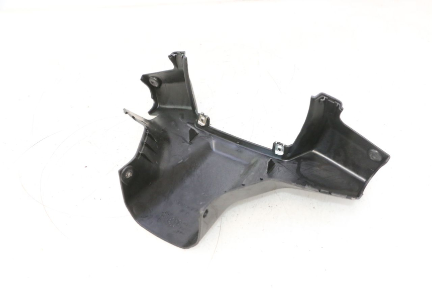 photo de COUVRE GUIDON ARRIERE MBK NITRO 50 (2004 - 2008) - Gros plan technique